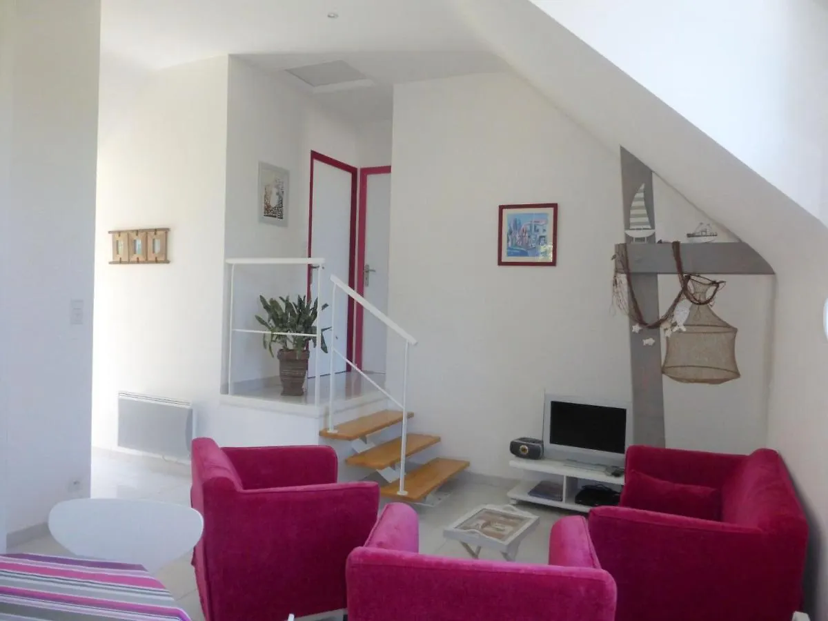 Appartement Nice Holiday Appartment With Private Terrace 3 Erquy