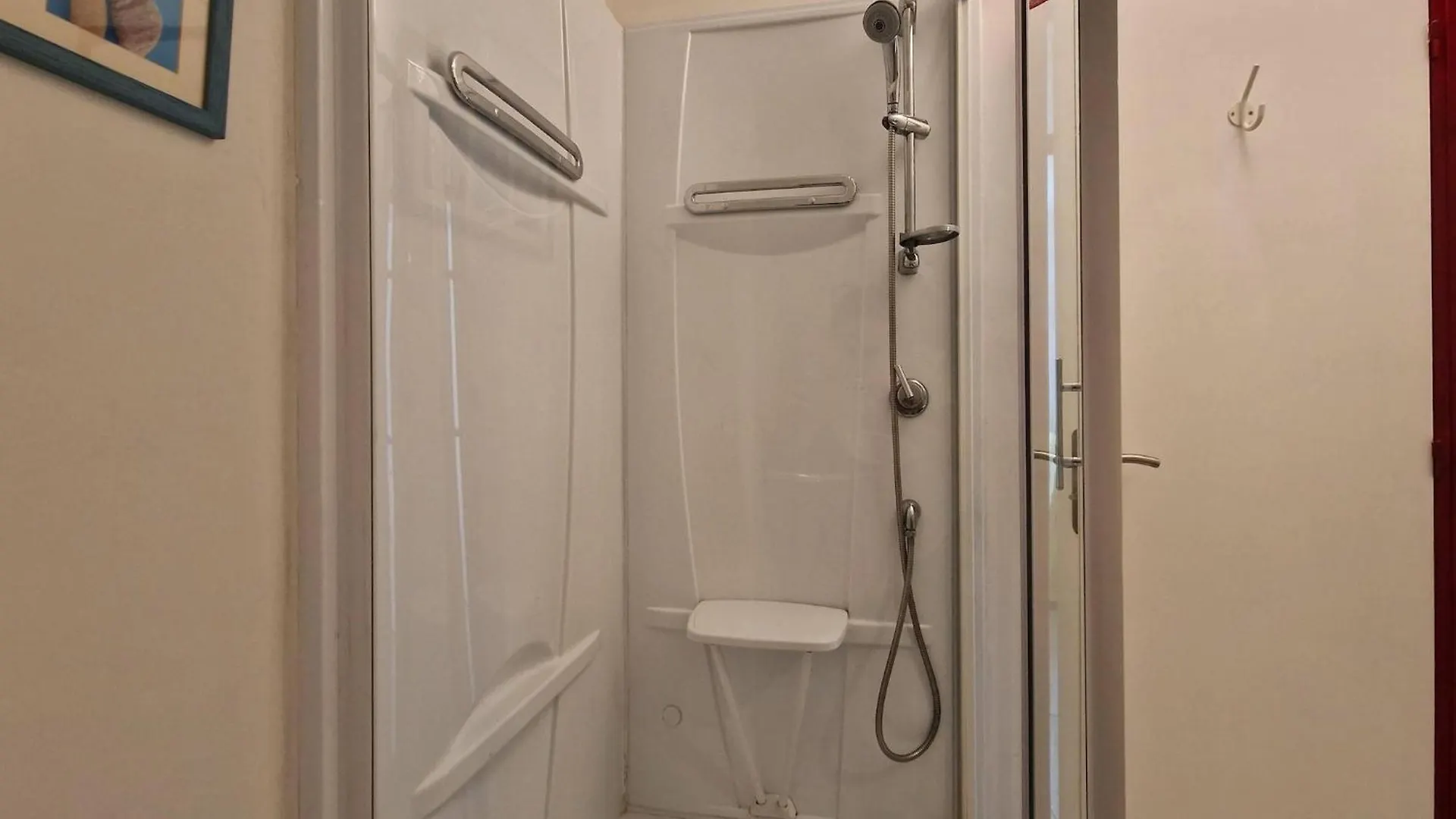 Appartement Nice Holiday Appartment With Private Terrace 3 Erquy France