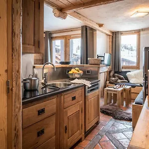 https://agate-macot-la-plagne.hotels-rhonealpes.com